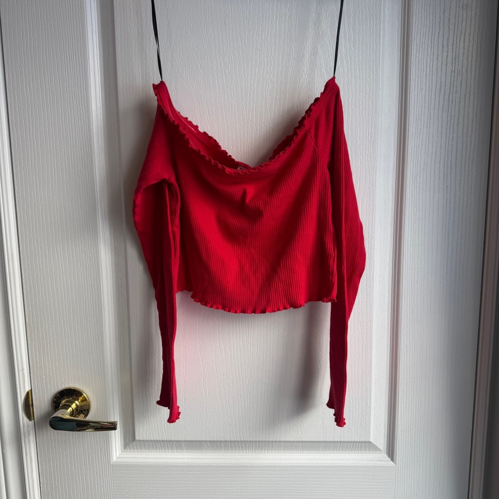 H&M Red Ribbed Off Shoulder Long Sleeve Crop Top